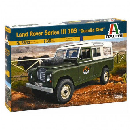 COCHE LAND ROVER SERIES III 109 Guardia Civil 1/35 ITALERI