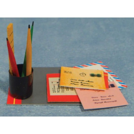 CARPETA , LAPICES Y PAPEL