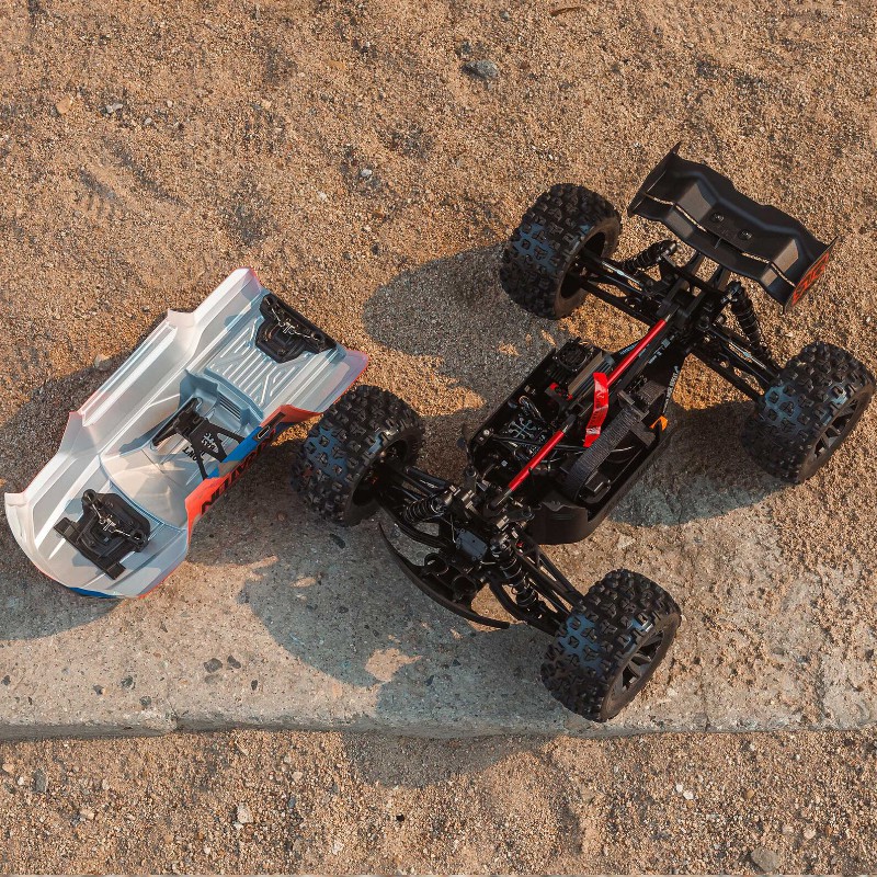 Voiture RC Hobao 1/8 – 6S – Occasion – Prête à Rouler