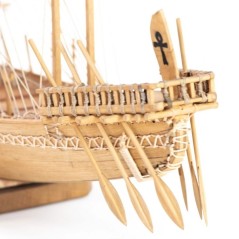 BARCO EGIPCIO AMATI